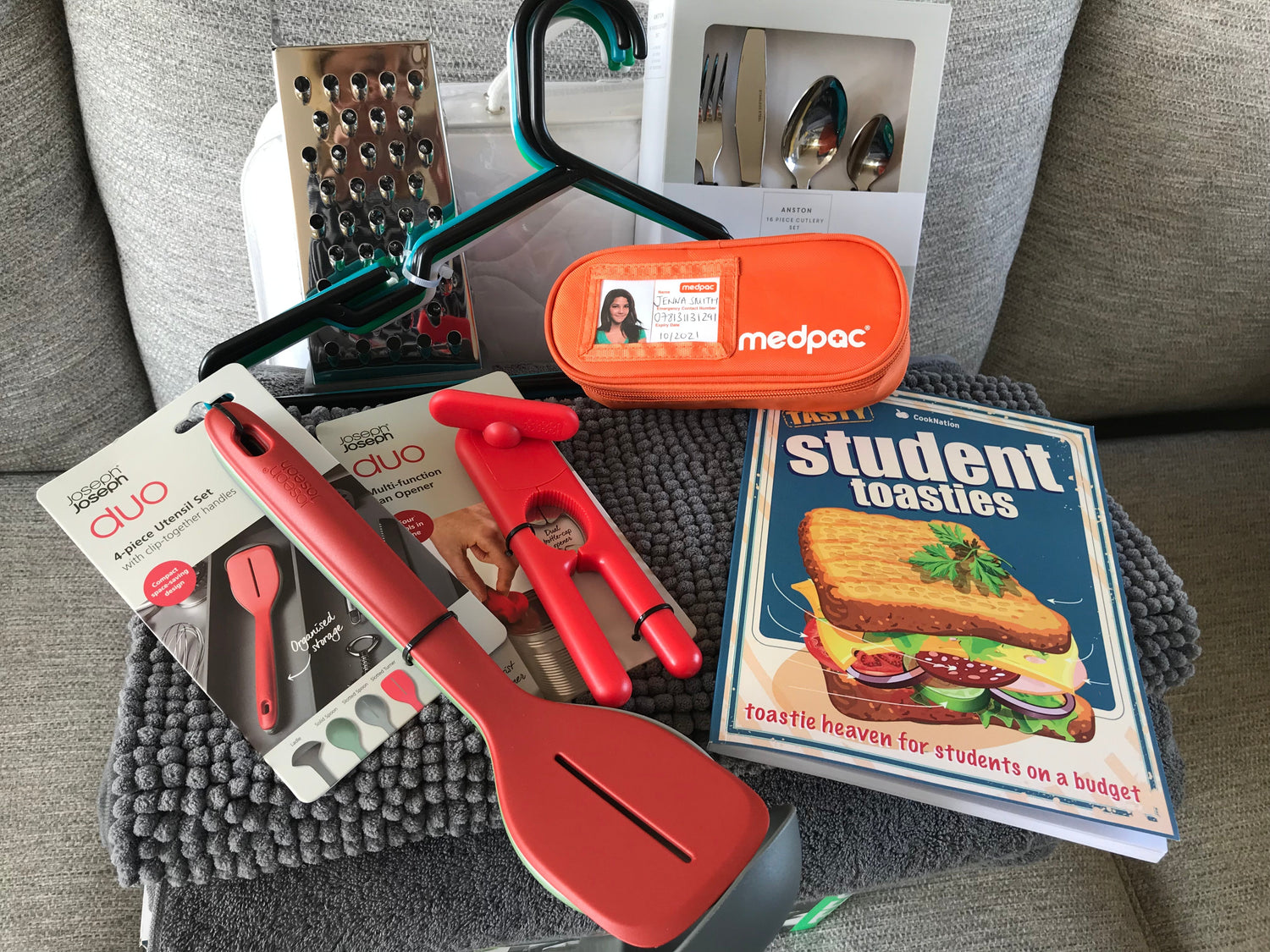 University medicine storage bag